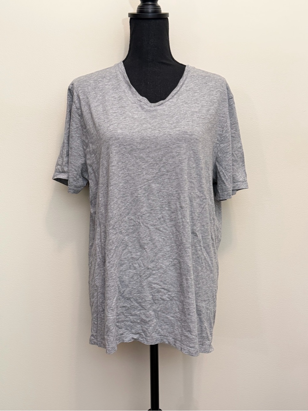 Vince Gray V Neck Tee Womens L Basic Essentials Minimalist Classic Lounge Active